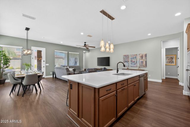 9914 E TORINO Avenue, Mesa, AZ 85212