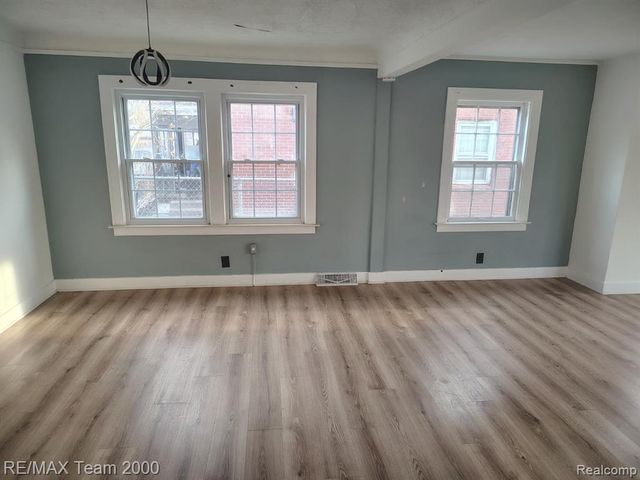 15092 Faust Avenue, Detroit, MI 48223