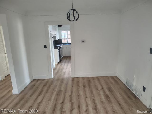 15092 Faust Avenue, Detroit, MI 48223