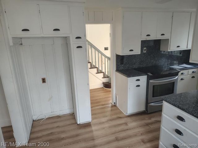 15092 Faust Avenue, Detroit, MI 48223