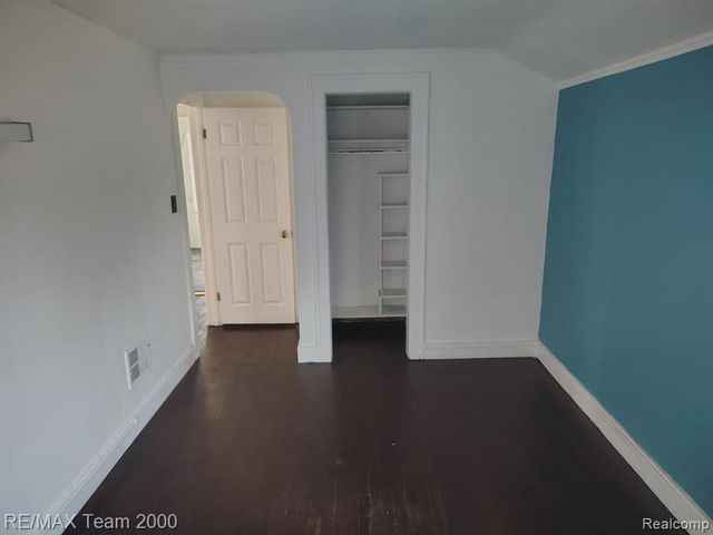 15092 Faust Avenue, Detroit, MI 48223