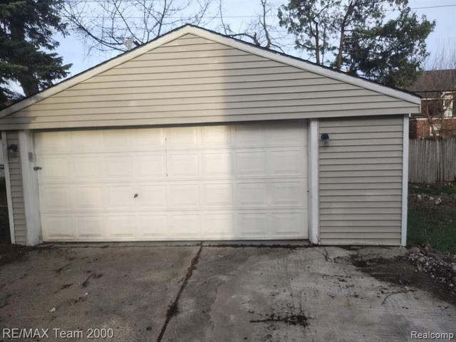 15092 Faust Avenue, Detroit, MI 48223