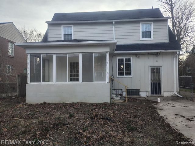 15092 Faust Avenue, Detroit, MI 48223