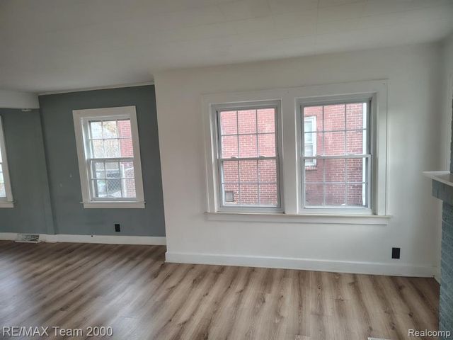 15092 Faust Avenue, Detroit, MI 48223