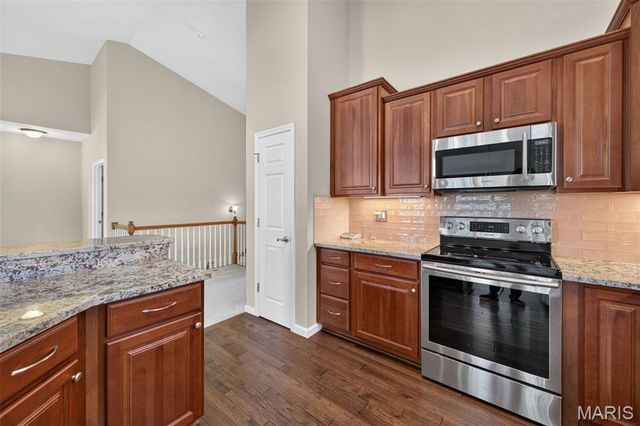 307 Glasgow Drive, St Charles, MO 63301