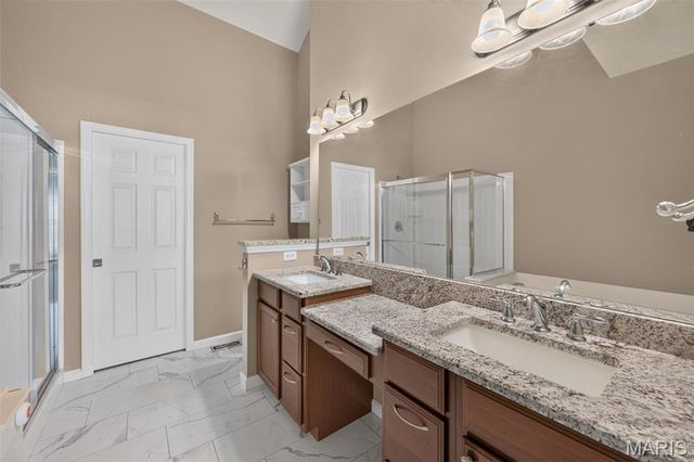 307 Glasgow Drive, St Charles, MO 63301