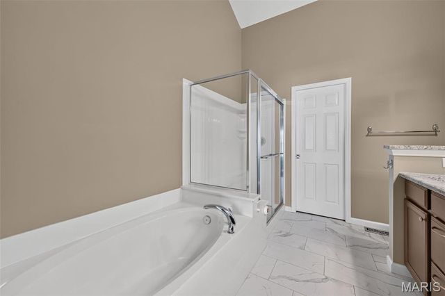 307 Glasgow Drive, St Charles, MO 63301
