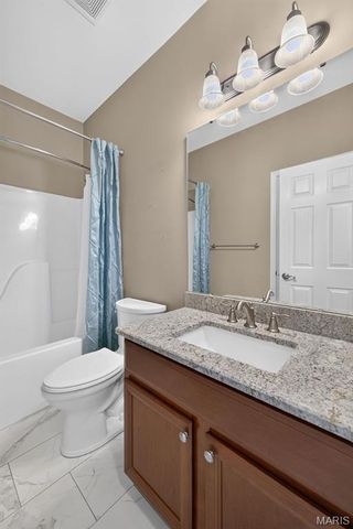 307 Glasgow Drive, St Charles, MO 63301