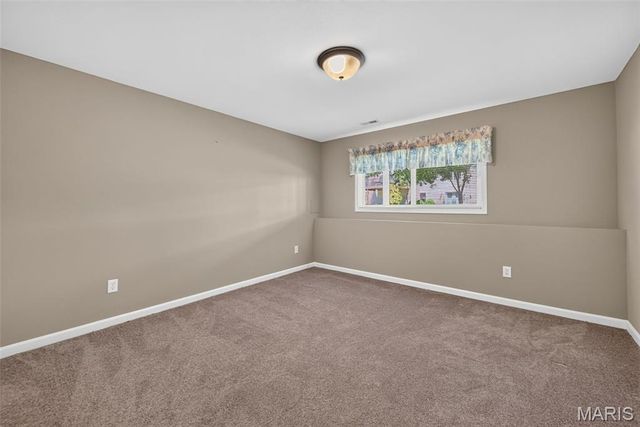 307 Glasgow Drive, St Charles, MO 63301
