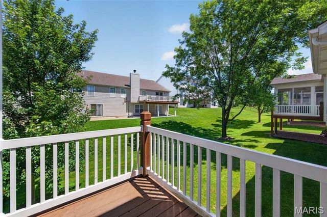 307 Glasgow Drive, St Charles, MO 63301