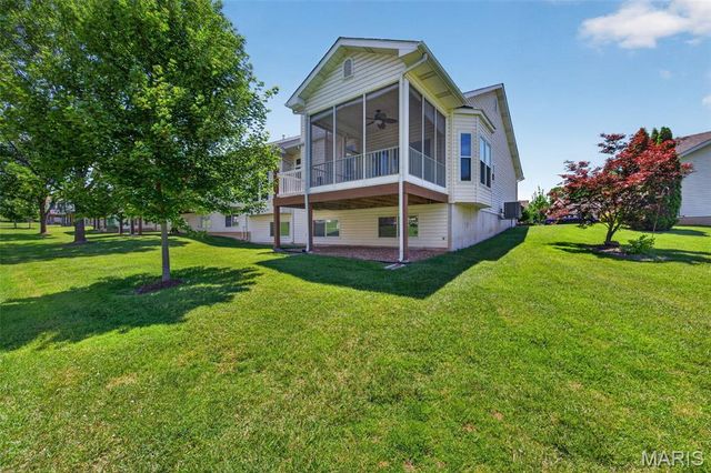 307 Glasgow Drive, St Charles, MO 63301
