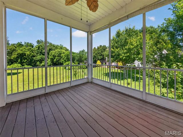 307 Glasgow Drive, St Charles, MO 63301