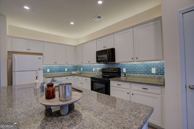 12 Applewood Drive NE, Rome, GA 30165