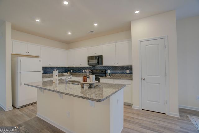 12 Applewood Drive NE, Rome, GA 30165