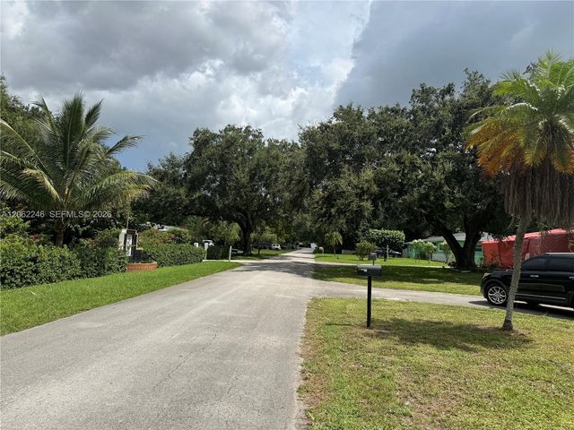 13301 NW Miami Ct, Miami, FL 33168