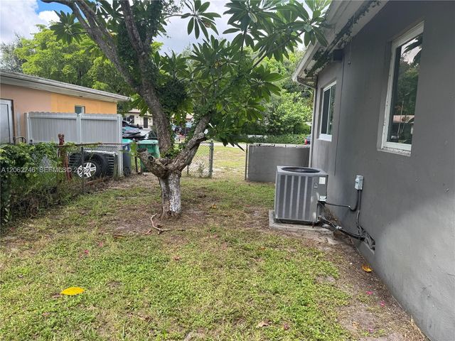 13301 NW Miami Ct, Miami, FL 33168