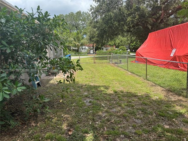 13301 NW Miami Ct, Miami, FL 33168