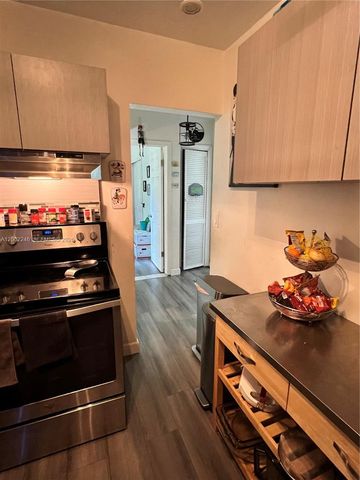 13301 NW Miami Ct, Miami, FL 33168