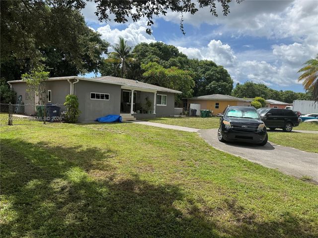 13301 NW Miami Ct, Miami, FL 33168