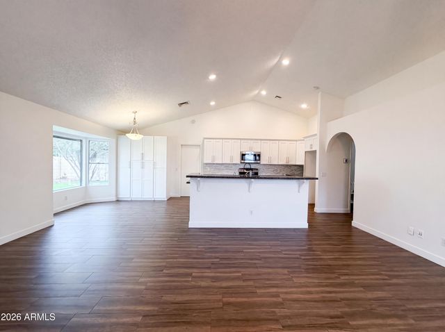 6127 W HARRISON Street, Chandler, AZ 85226