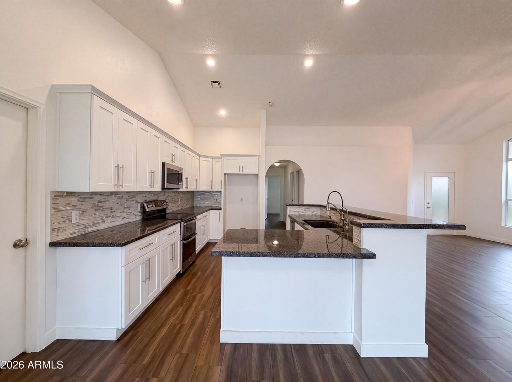 6127 W HARRISON Street, Chandler, AZ 85226 — photo 2