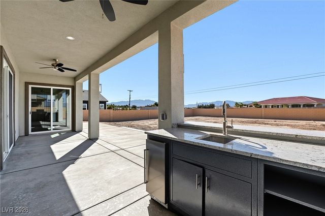 1860 Old West Avenue, Pahrump, NV 89048