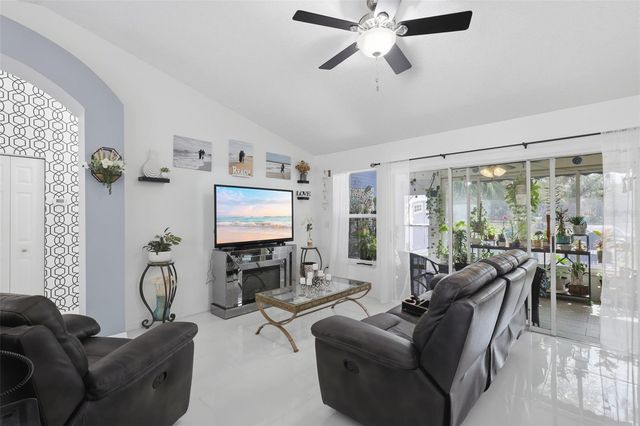 2122 KING RICHARDS COURT, Orange City, FL 32763