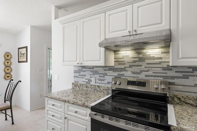 4375 Canton Ct, Gulf Breeze, FL 32563