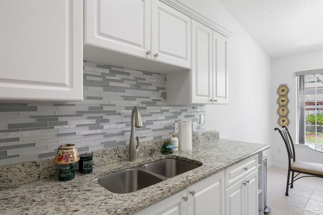 4375 Canton Ct, Gulf Breeze, FL 32563