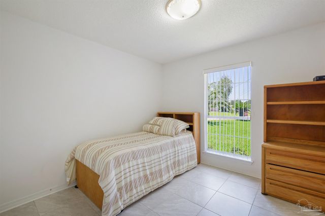 4375 Canton Ct, Gulf Breeze, FL 32563