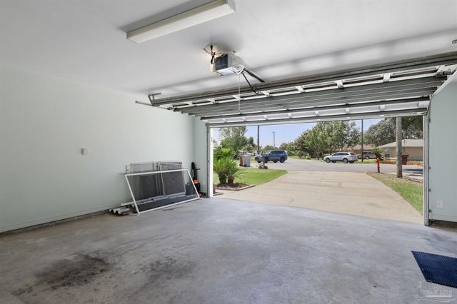 4375 Canton Ct, Gulf Breeze, FL 32563
