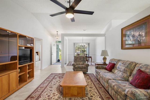 4375 Canton Ct, Gulf Breeze, FL 32563