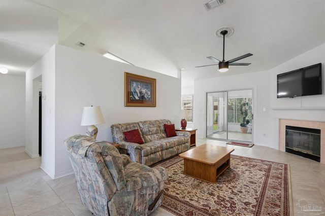 4375 Canton Ct, Gulf Breeze, FL 32563