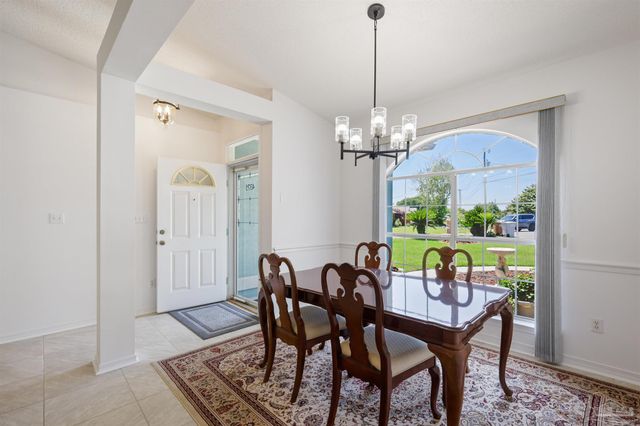 4375 Canton Ct, Gulf Breeze, FL 32563
