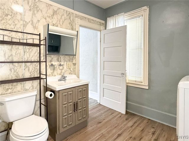 16 1st Street, Whitestown, NY 13495