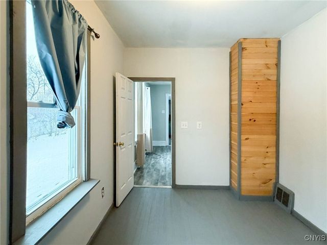 16 1st Street, Whitestown, NY 13495