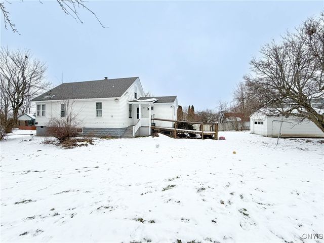 16 1st Street, Whitestown, NY 13495