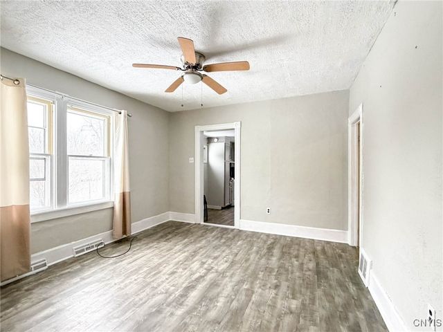 16 1st Street, Whitestown, NY 13495