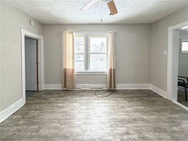 16 1st Street, Whitestown, NY 13495