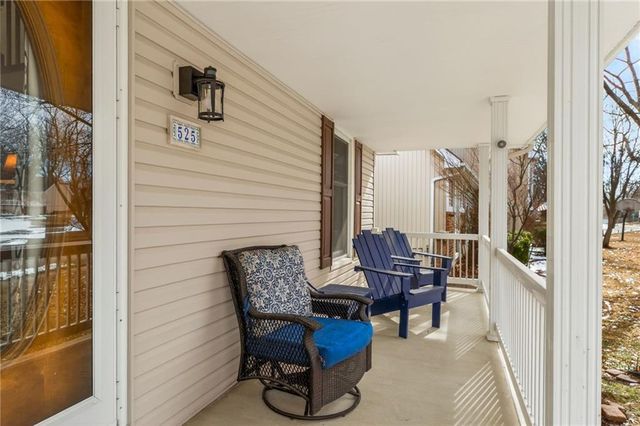 525 SE Vista Drive, Lee's Summit, MO 64063