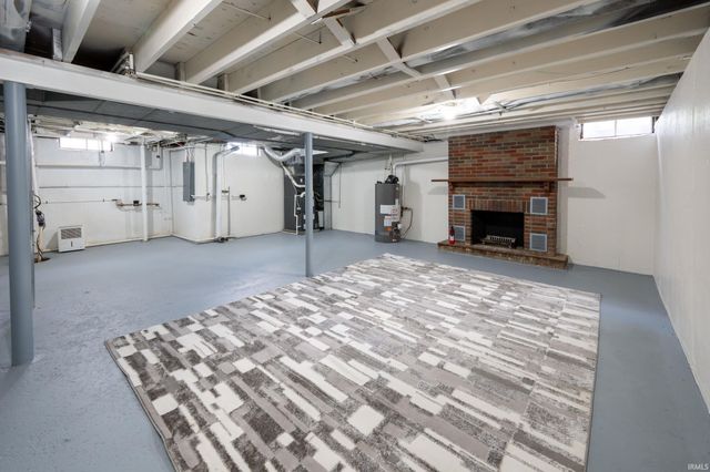 10814 Lower Huntington Road, Roanoke, IN 46783