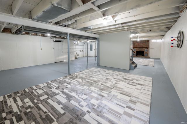 10814 Lower Huntington Road, Roanoke, IN 46783