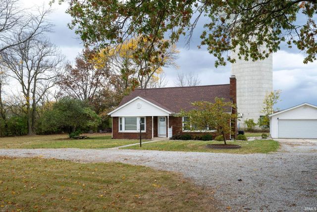 10814 Lower Huntington Road, Roanoke, IN 46783