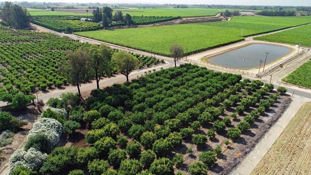 5139 Jim Savage Road, Reedley, CA 93654