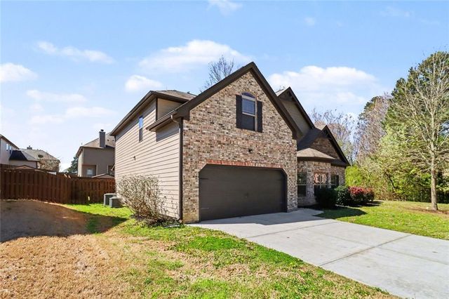 221 Traditions Drive, Loganville, GA 30052