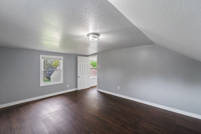 6510 SW 16th Street, Des Moines, IA 50315