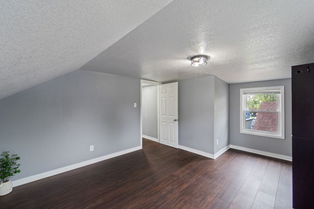 6510 SW 16th Street, Des Moines, IA 50315