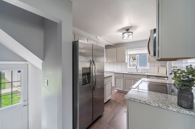 6510 SW 16th Street, Des Moines, IA 50315