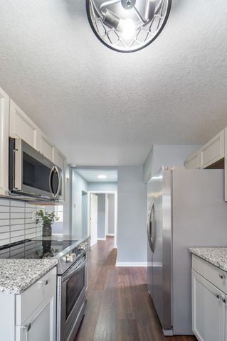 6510 SW 16th Street, Des Moines, IA 50315