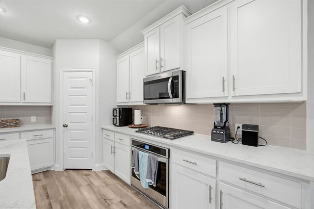 731 Lauren Grove Lane, Forney, TX 75126